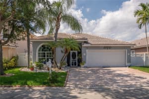 8523 NW 46th Dr, Coral Springs, FL 33067 Sold 06/28/24
