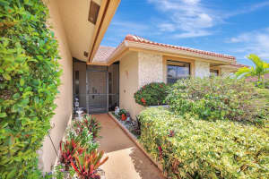 8625 NW 82nd St, Tamarac, FL 33321 Sold 08/28/24