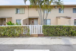 1727 NW 80th Ave E, Margate, FL 33063 Sold 07/26/24