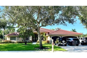 10890 SW 38th Dr, Davie, FL 33328 Sold 08/01/24