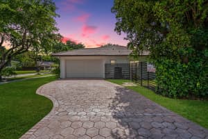 8120 SW 97th St, Miami, FL 33156 Sold 10/07/24