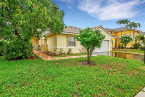 450 NW 188th Ter, Pembroke Pines, FL 33029 Sold 09/13/24