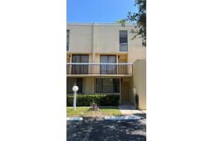 8711 SW 30th St 106, Davie, FL 33328 Sold 12/06/24
