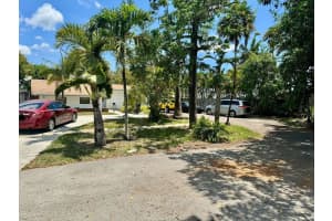 MLS# F10443111, Deerfield Beach, Florida 33064