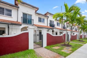 3536 NW 29th Pl 3536, Lauderdale Lakes, FL 33311 Sold 07/11/24