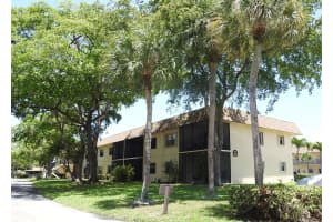 275 Gate Rd 104, Hollywood, FL 33024 Sold 09/05/24