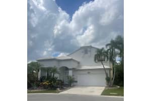 9452 NW 8th Cir, Plantation, FL 33324 Sold 07/25/24