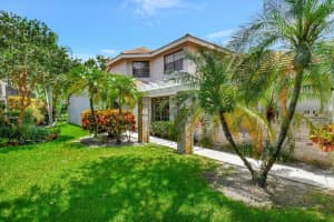 480 Sherwood Forest Dr, Delray Beach, FL 33445 Sold 08/14/24