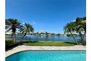 3120 Peachtree Cir, Davie, FL 33328 Sold 07/03/24