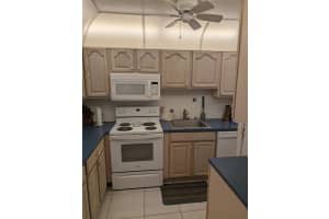 2050 NE 39th St 107S, Pompano Beach, FL 33064 Sold 07/24/24