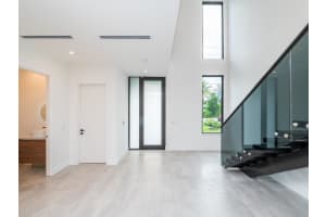 548 NE 11th AVE, Fort Lauderdale, FL 33301 Sold 04/24/25