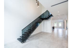 548 NE 11th AVE, Fort Lauderdale, FL 33301 Sold 04/24/25