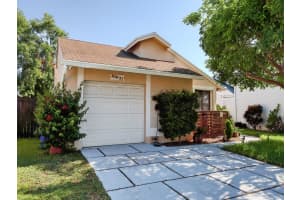 10931 SW 10th St, Pembroke Pines, FL 33025 Sold 10/28/24