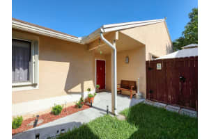 10931 SW 10th St, Pembroke Pines, FL 33025 Sold 10/28/24