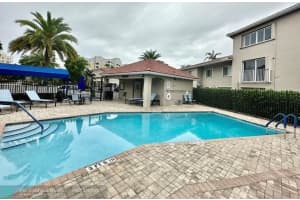188 Riviera Cir, Weston, FL 33326 Sold 09/17/24