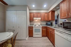 370 NW 76th Ave 202, Margate, FL 33063 Sold 09/09/24