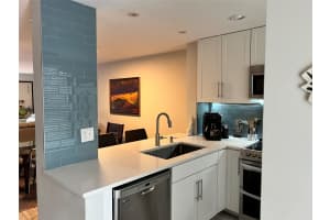 3050 S Oakland Forest Dr 2001, Oakland Park, FL 33309 Sold 07/18/24