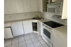 5147 Europa Dr n, Boynton Beach, FL 33437 Sold 01/14/25