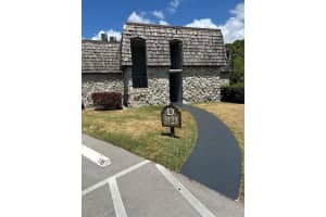 3123 Oakland Shores Dr 212, Oakland Park, FL 33309 Sold 07/11/24