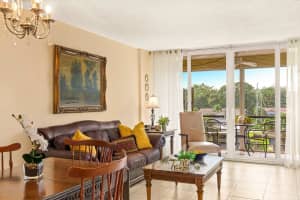 111 Royal Park Dr 3F, Oakland Park, FL 33309 Sold 08/15/24