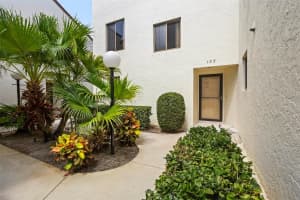 950 S Kanner Hwy TH123, Stuart, FL 34994 Sold 12/13/24