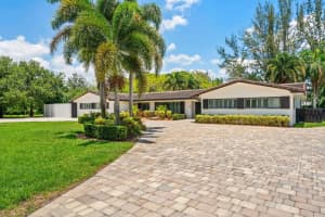 14701 SUNSET LN, Southwest Ranches, FL 33330 - MLS#F10444195