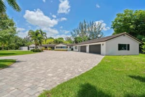 14701 SUNSET LN, Southwest Ranches, FL 33330 - MLS#F10444195