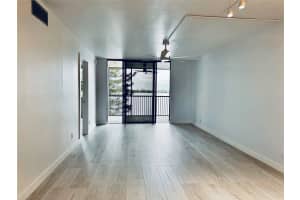 111 Lake Emerald 407, Oakland Park, FL 33309 Sold 07/18/24