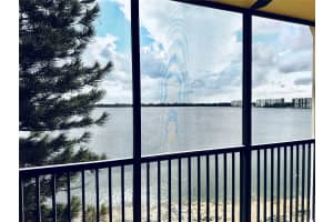 111 Lake Emerald 407, Oakland Park, FL 33309 Sold 07/18/24