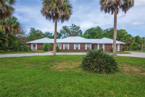 370 SW 35th Ct SW, Vero Beach, FL 32968 Sold 08/30/24