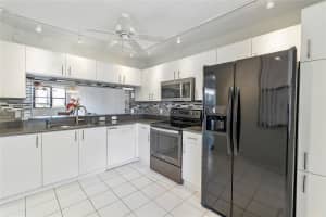 MLS# F10444272, Sunrise, Florida 33322