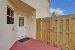 6326 Duval Dr, Margate, FL 33063 Sold 07/30/24