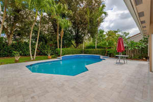 10809 Nashville Dr, Hollywood, FL 33026 Sold 07/10/24
