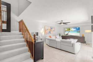 9954 NW 6th Ct, Plantation, FL 33324 Sold 09/30/24