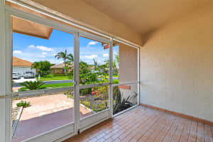6104 Golf Villas Dr, Boynton Beach, FL 33437 Sold 08/29/24