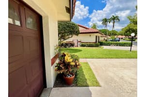 10711 Palm Leaf Dr B, Boynton Beach, FL 33437 Sold 09/17/24