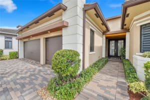 10875 Moore Dr, Parkland, FL 33076 Sold 07/09/24