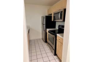 8160 Geneva Ct 113, Miami, FL 33166 Sold 10/23/24