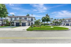 4952 SW 129th Ter, Miramar, FL 33027 Sold 07/31/24