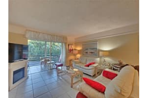 2871 SOMERSET DR 205, Lauderdale Lakes, FL 33311 Sold 11/04/24