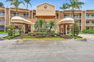 7340 N Devon Dr 111, Fort Lauderdale, FL 33321 Sold 11/14/24