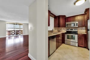 404 NW 68th Ave 505, Plantation, FL 33317 Sold 10/30/24