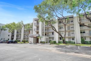 9420 Poinciana Pl 311, Davie, FL 33324 Sold 10/25/24