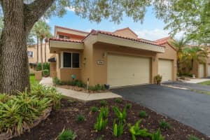 594 N University Dr, Plantation, FL 33324 Sold 07/11/24