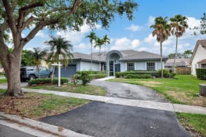 10062 NW 13th Ct, Plantation, FL 33322 Sold 11/22/24
