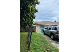 502 NW 8th Ct, Boynton Beach, FL 33426 Sold 08/30/24