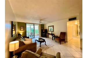 2811 Somerset Dr 306, Lauderdale Lakes, FL 33311 Sold 07/22/24