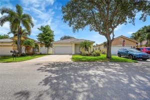 1334 SW 44th Ter, Deerfield Beach, FL 33442 Sold 08/13/24