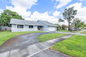 720 SW 99TH AV, Pembroke Pines, FL 33025 Sold 09/27/24