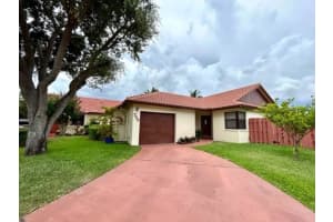 720 SW 113th Ter, Pembroke Pines, FL 33025 Sold 07/12/24